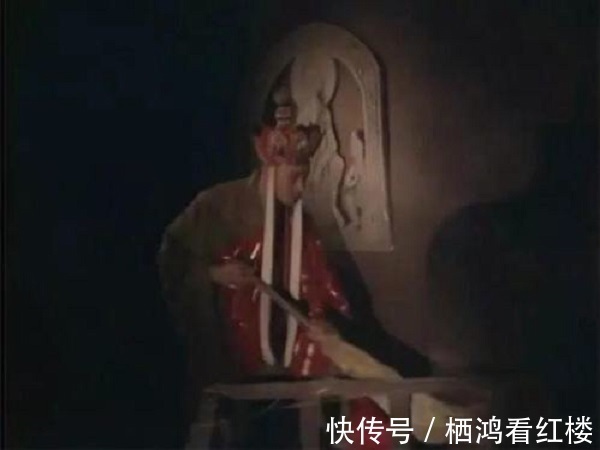 楼梯#唐僧扫搭为何从下往上？上面的灰尘落下，不会弄脏扫过的地面吗？